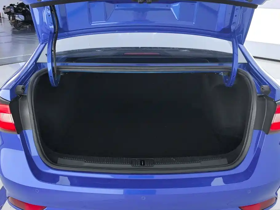 Roewe i5 — миниатюра 4