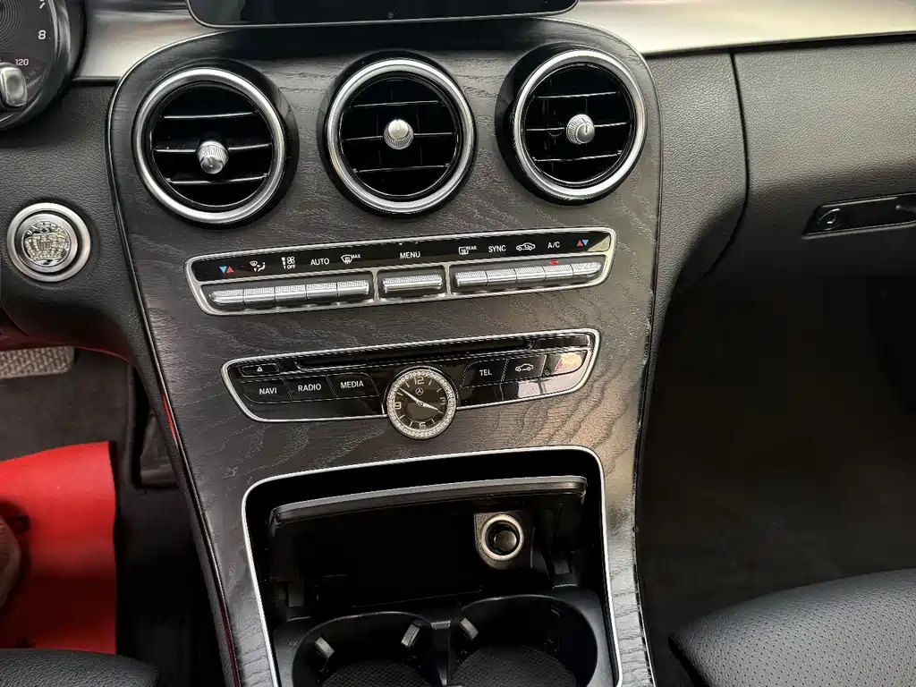 Mercedes-Benz C-Class — миниатюра 8