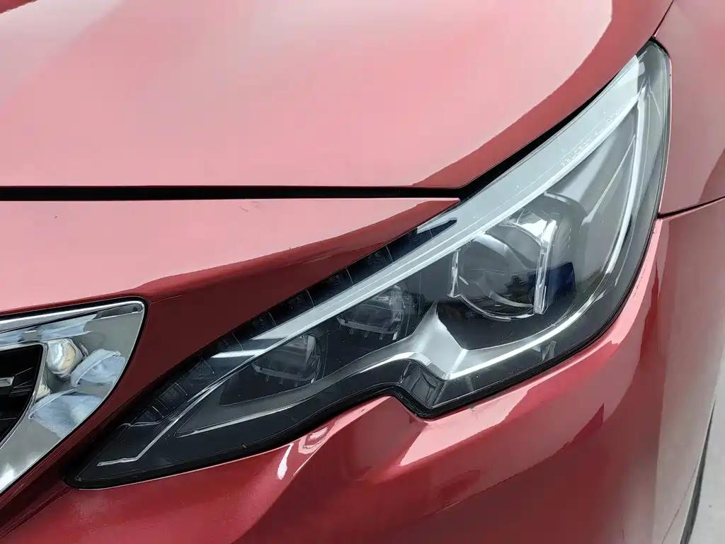 Peugeot 408 — миниатюра 7