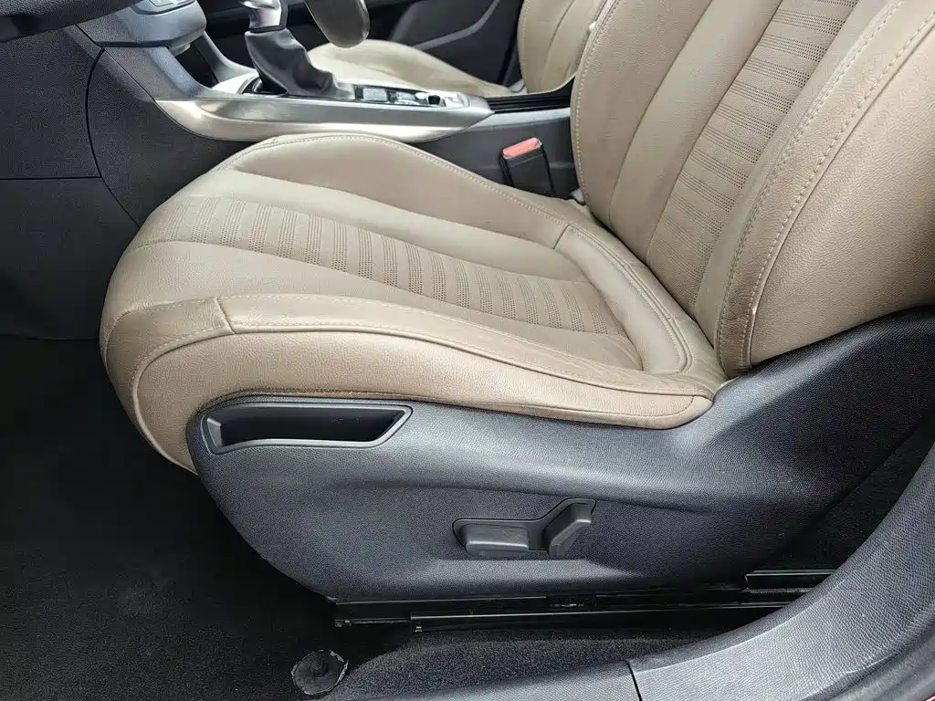 Peugeot 408 — миниатюра 20