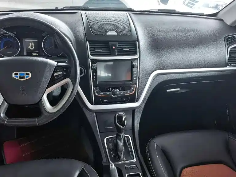 Geely Emgrand — миниатюра 6