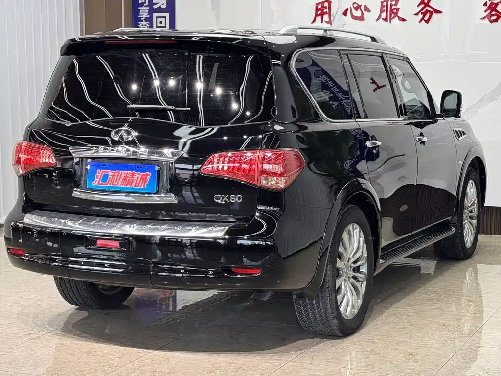Infiniti QX80 - фото 4