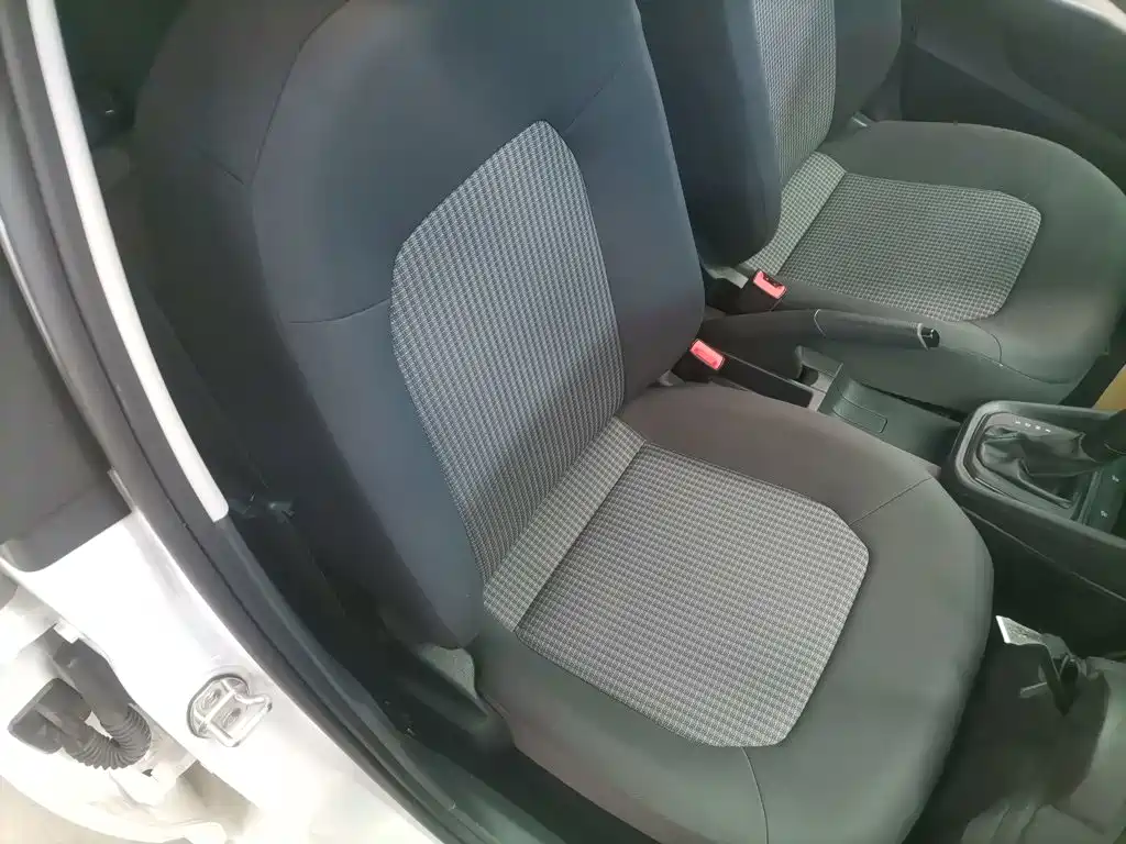 Volkswagen Santana — миниатюра 25