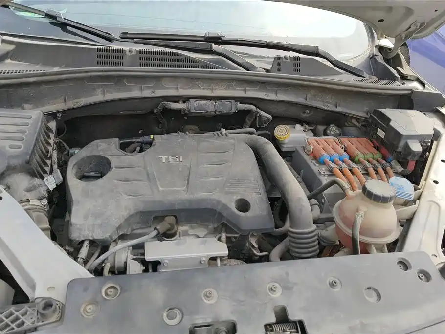 ROEWE RX5 NEW ENERGY