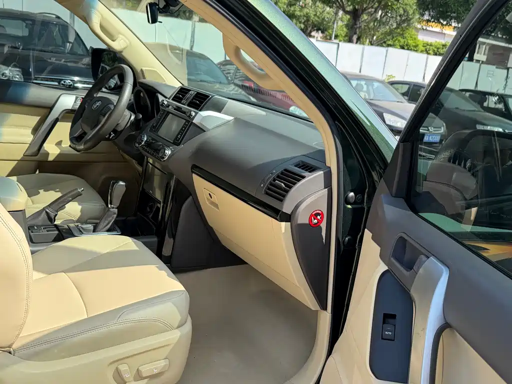 Toyota Prado (Import) — миниатюра 11