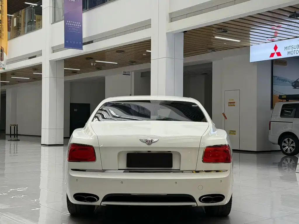 Bentley Flying Spur 2014 4.0T V8 Standard