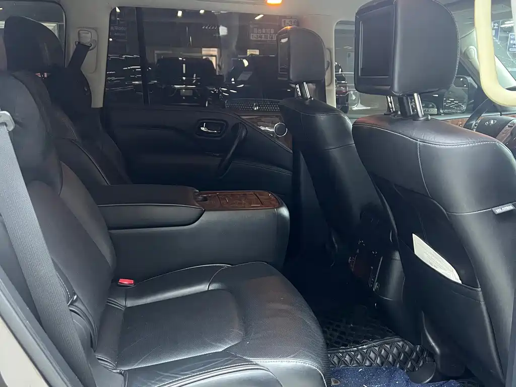 Infiniti QX80 — миниатюра 4