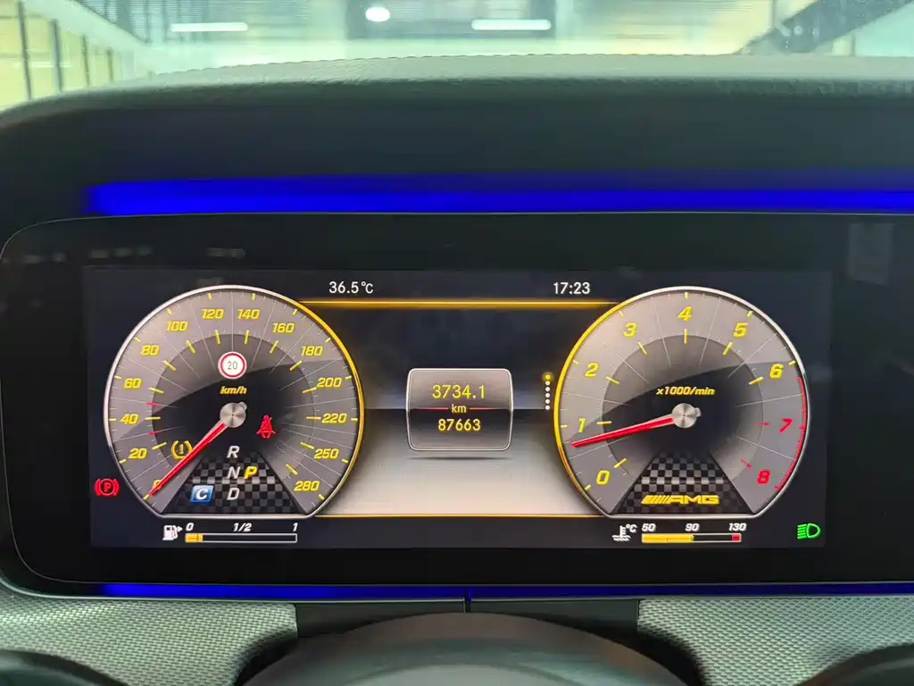 Mercedes-Benz E-Class AMG — миниатюра 15