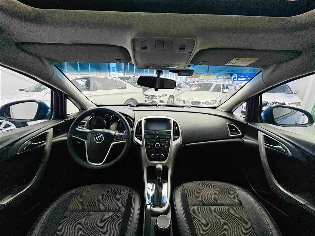 Buick Excelle — миниатюра 14
