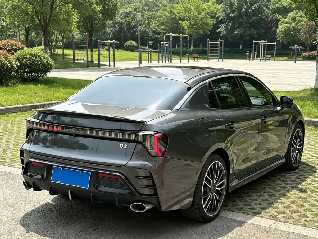 Lynk & Co 03 — миниатюра 7