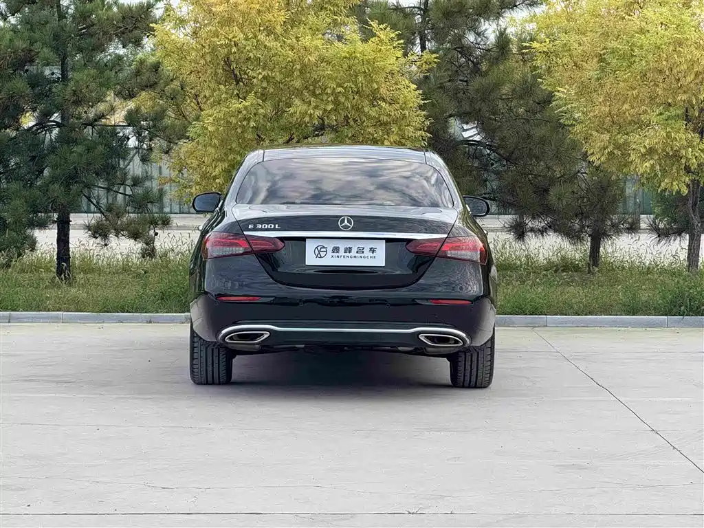 Mercedes-Benz E-Class — миниатюра 22