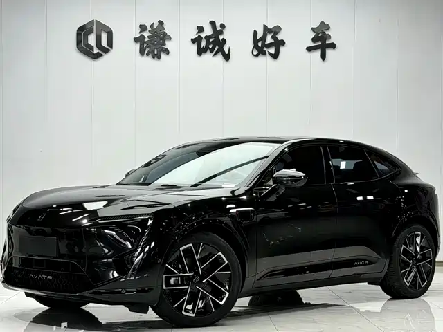 2025 Avatr 11