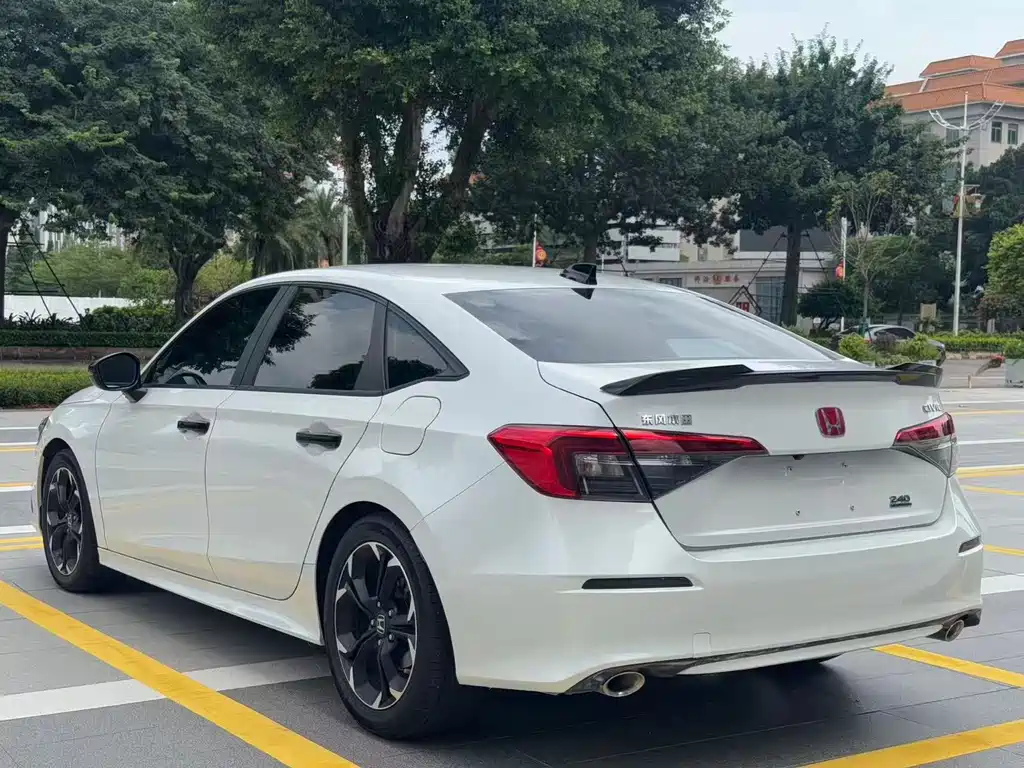 Honda Civic — миниатюра 6