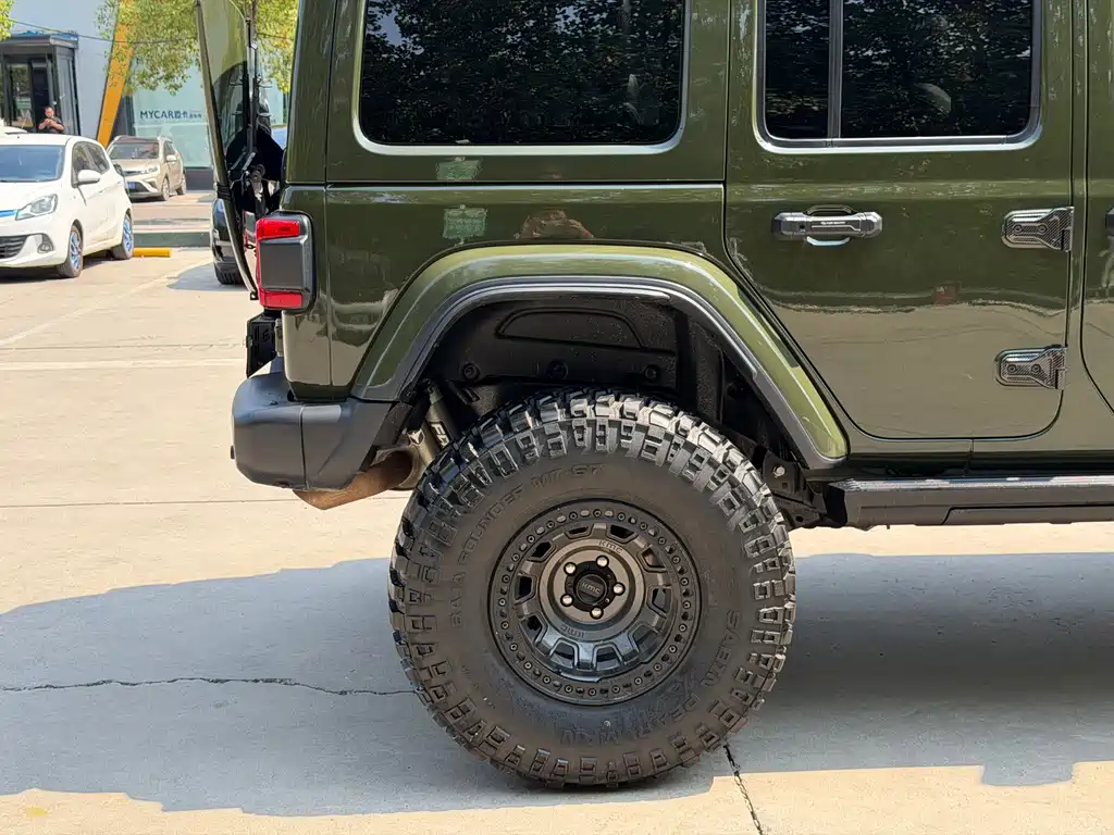 Jeep Wrangler — миниатюра 9