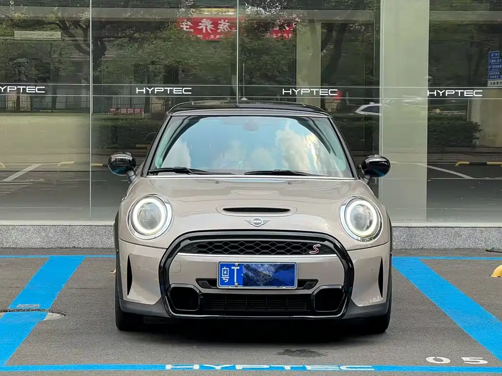 Mini Mini 2022