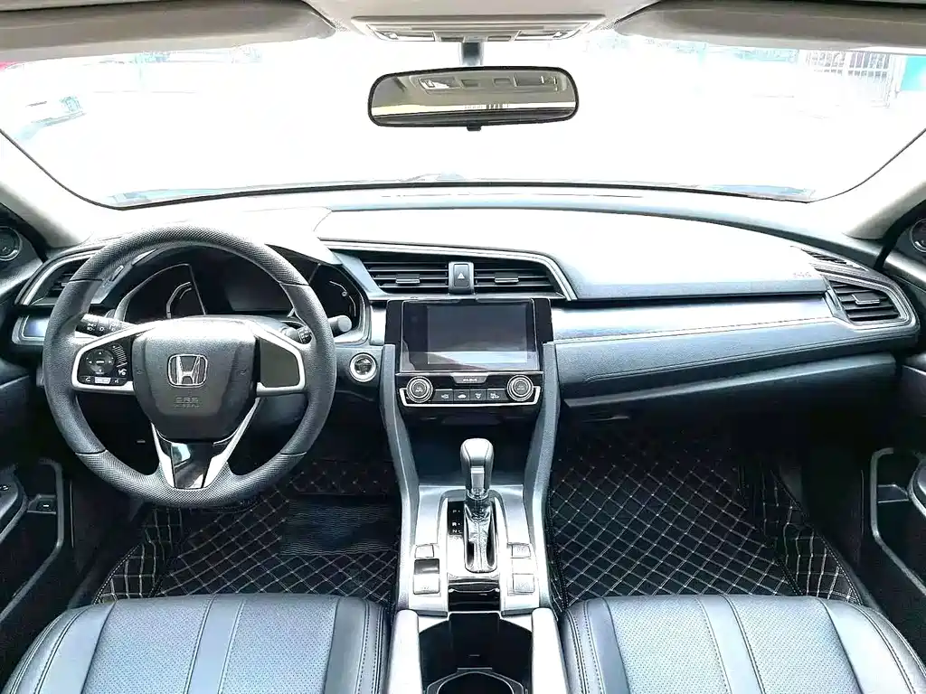 Honda Civic — миниатюра 12