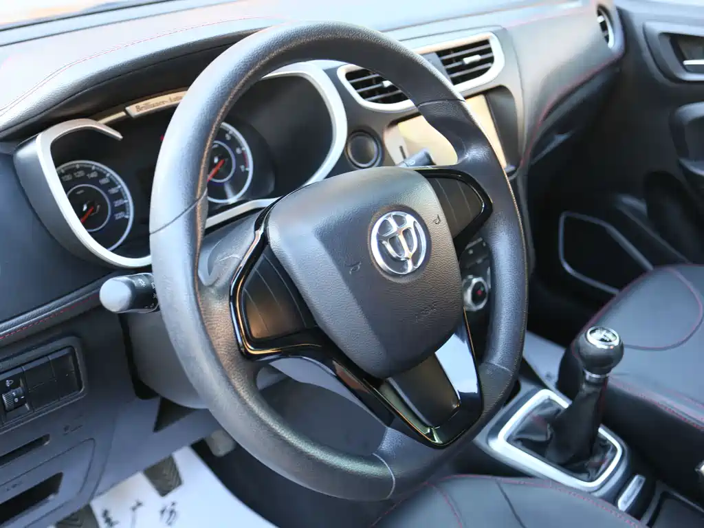 Brilliance V3 1.5L Manual Comfort Type, фото 11