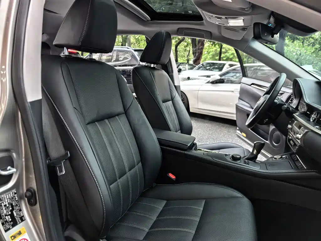 Lexus ES — миниатюра 15