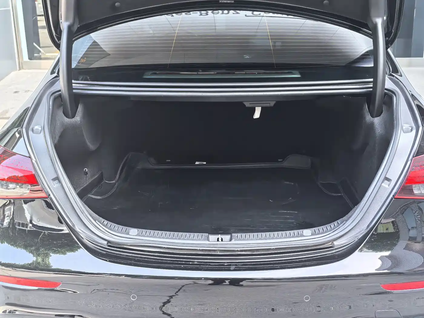 Mercedes-Benz E-Class id 4622303 из Китая 15