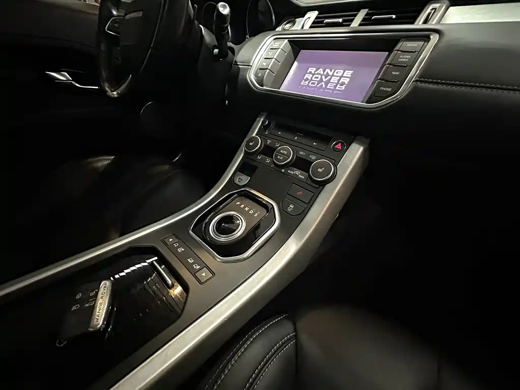 Land Rover Evoque (Import) — миниатюра 19