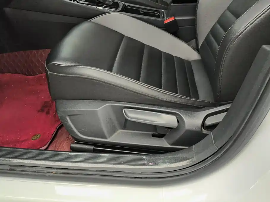 Volkswagen Sagitar — миниатюра 9
