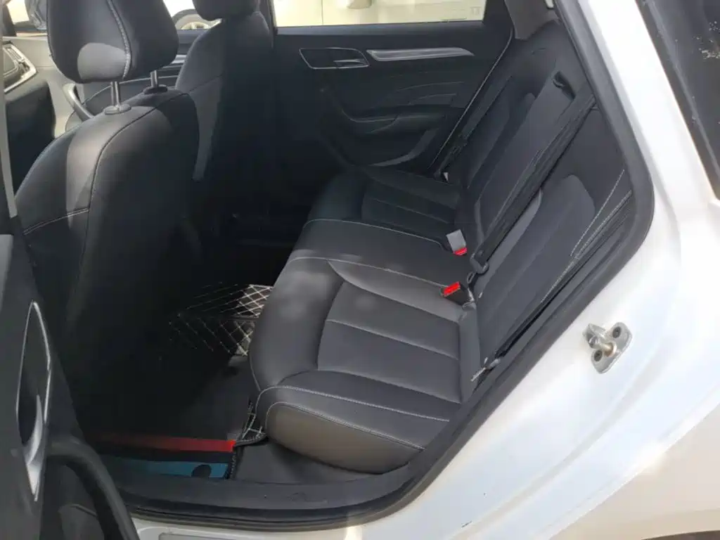 Roewe i6 Classic — миниатюра 17