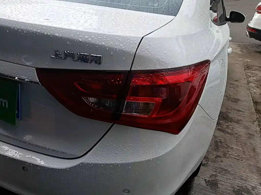 Buick Excelle — миниатюра 8