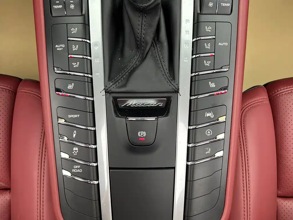 Porsche Macan — миниатюра 22