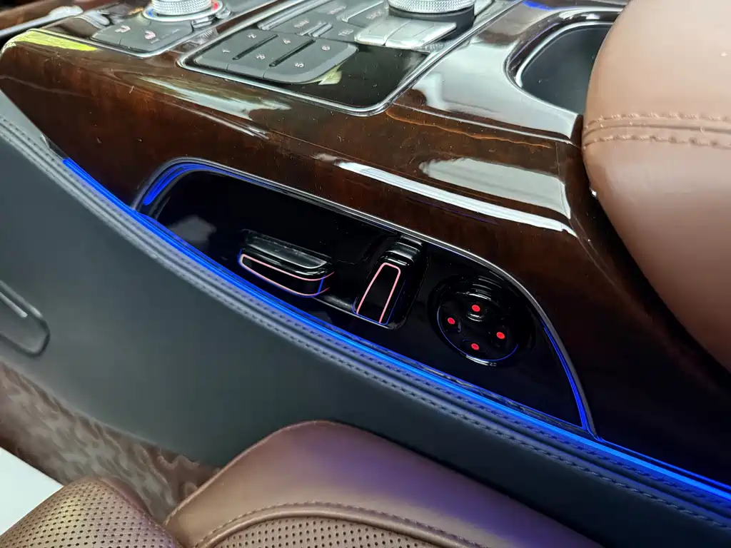 Audi A8 — миниатюра 17