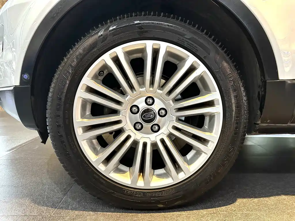 Land Rover Evoque (Import) — миниатюра 10