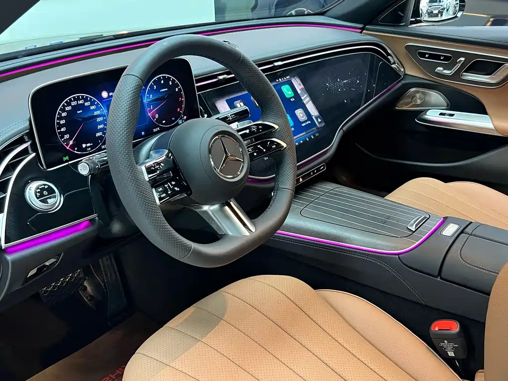 Mercedes-Benz E-Class — миниатюра 8