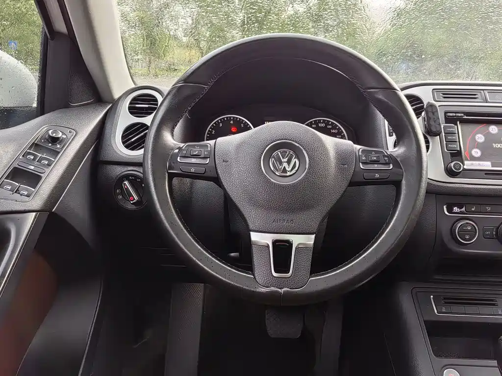 Volkswagen Tiguan — миниатюра 20