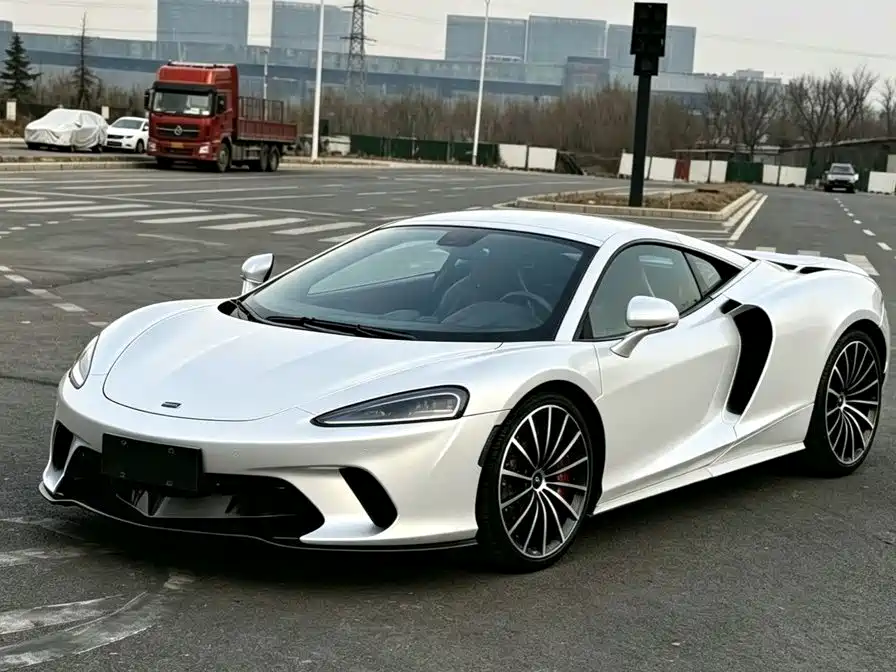McLaren GT — миниатюра 2