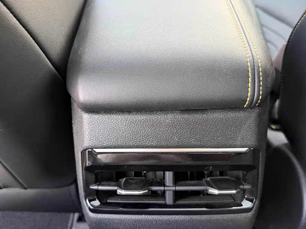 Geely Binyue — миниатюра 20