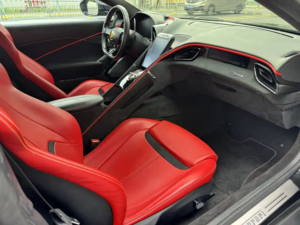 Ferrari Roma — миниатюра 6