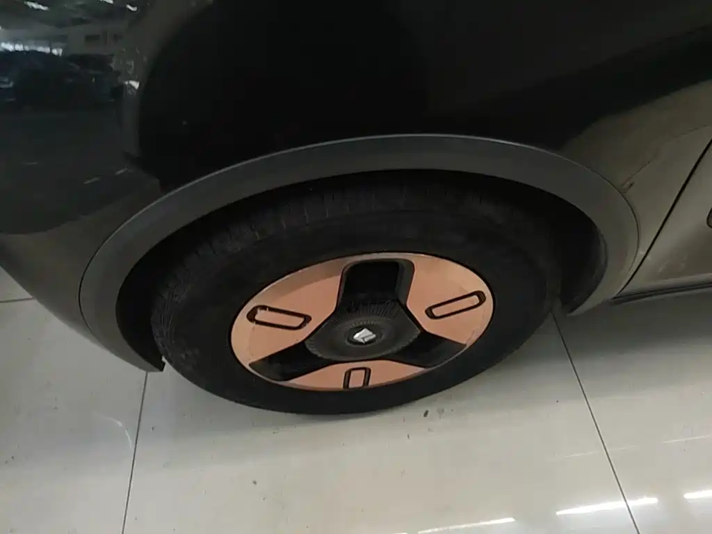 Baojun KiWi EV — миниатюра 23