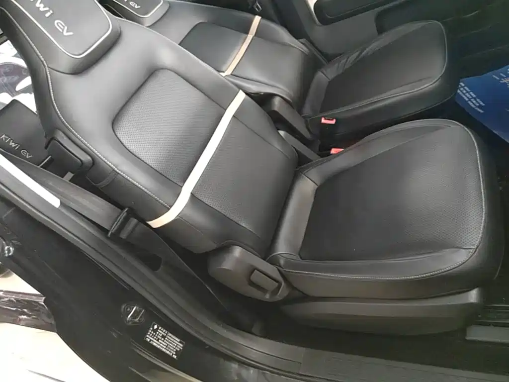 Baojun KiWi EV — миниатюра 25