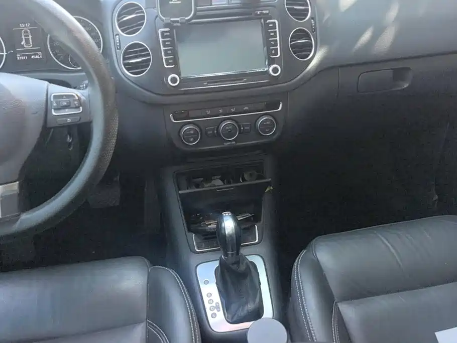Volkswagen Tiguan — миниатюра 16