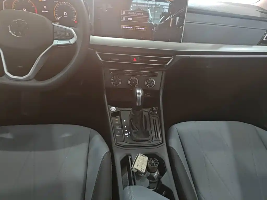 Volkswagen Lavida — миниатюра 13