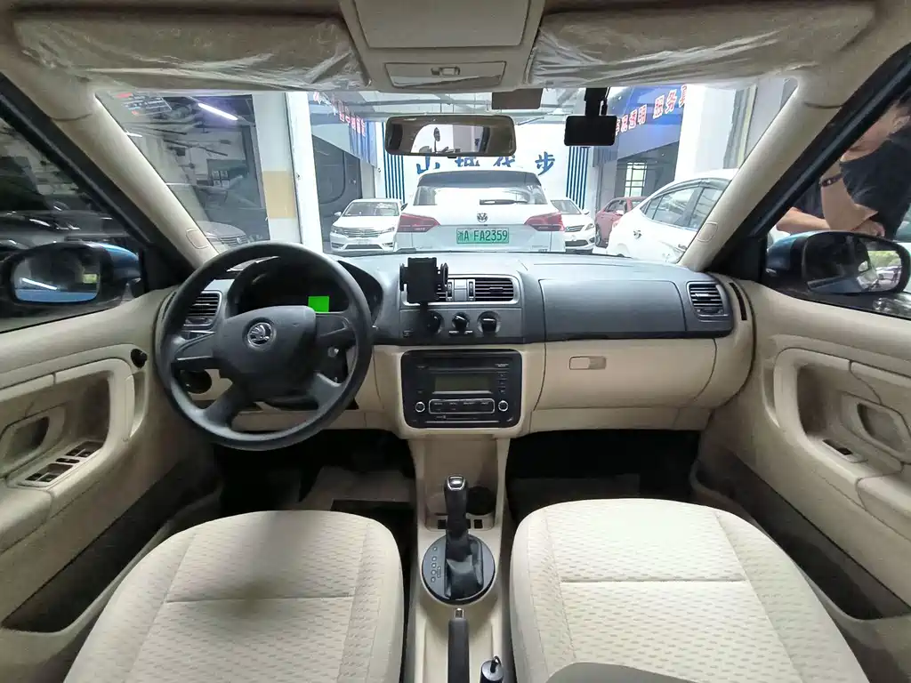 Skoda Fabia — миниатюра 7