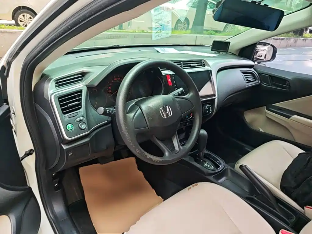 Honda City — миниатюра 10