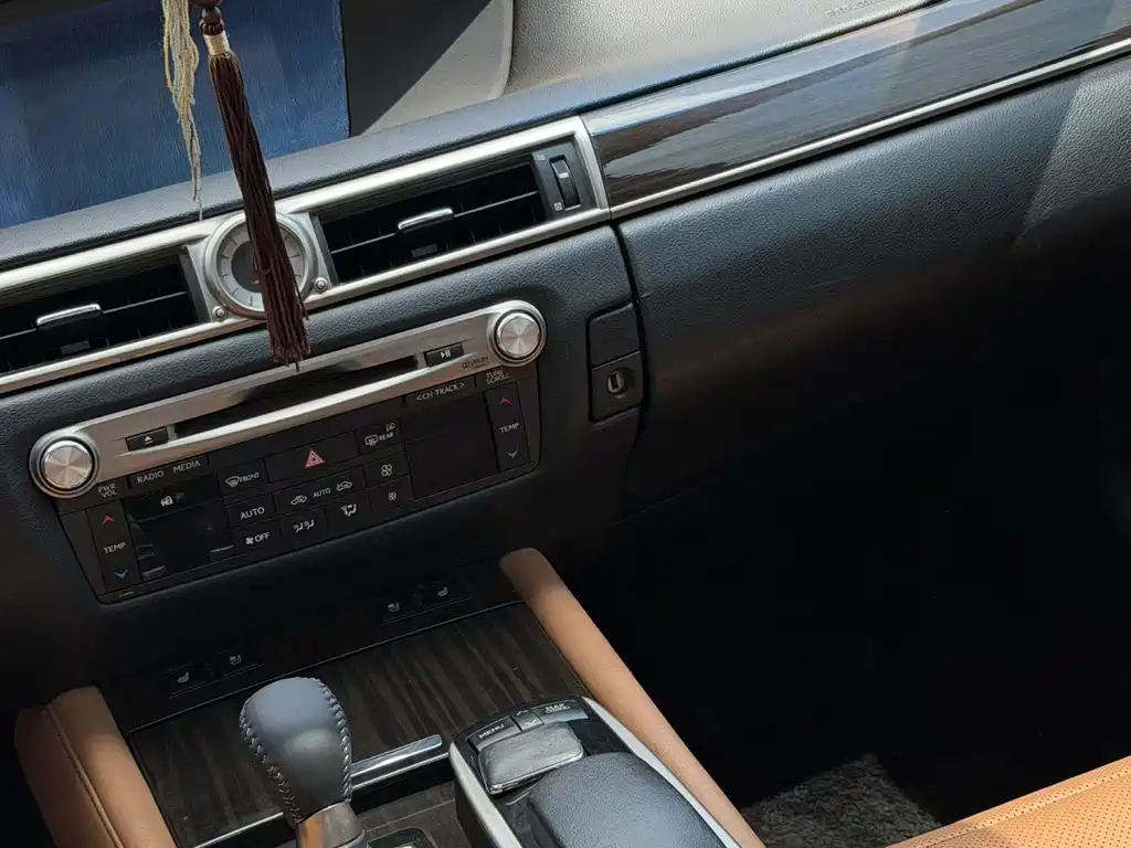 Lexus GS — миниатюра 7