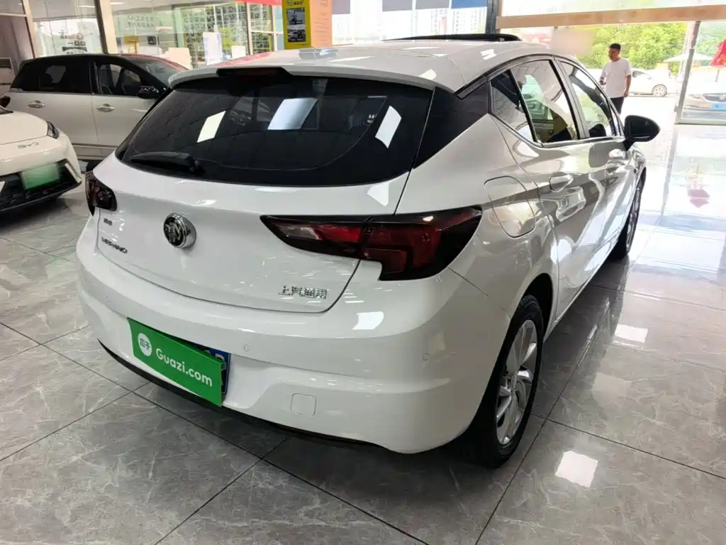 Buick Verano — миниатюра 7