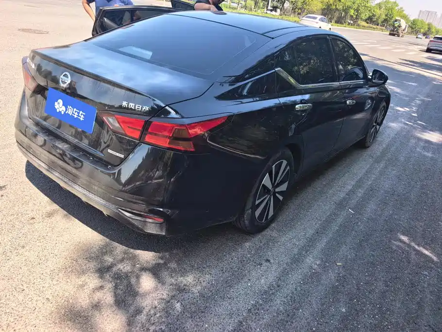 Nissan Teana — миниатюра 3