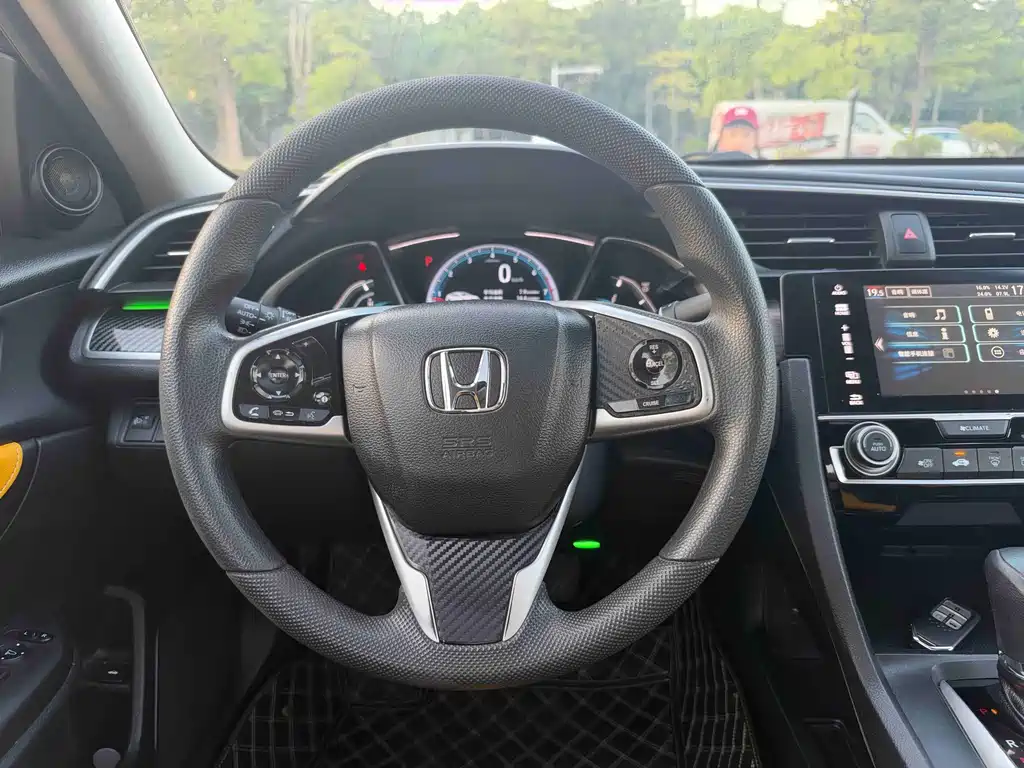 Honda Civic — миниатюра 12