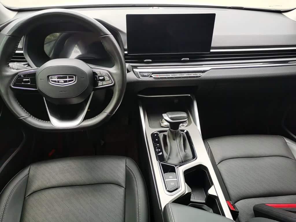 Geely Emgrand 1.5 л 2024 г. Белый, пробег 30099 км