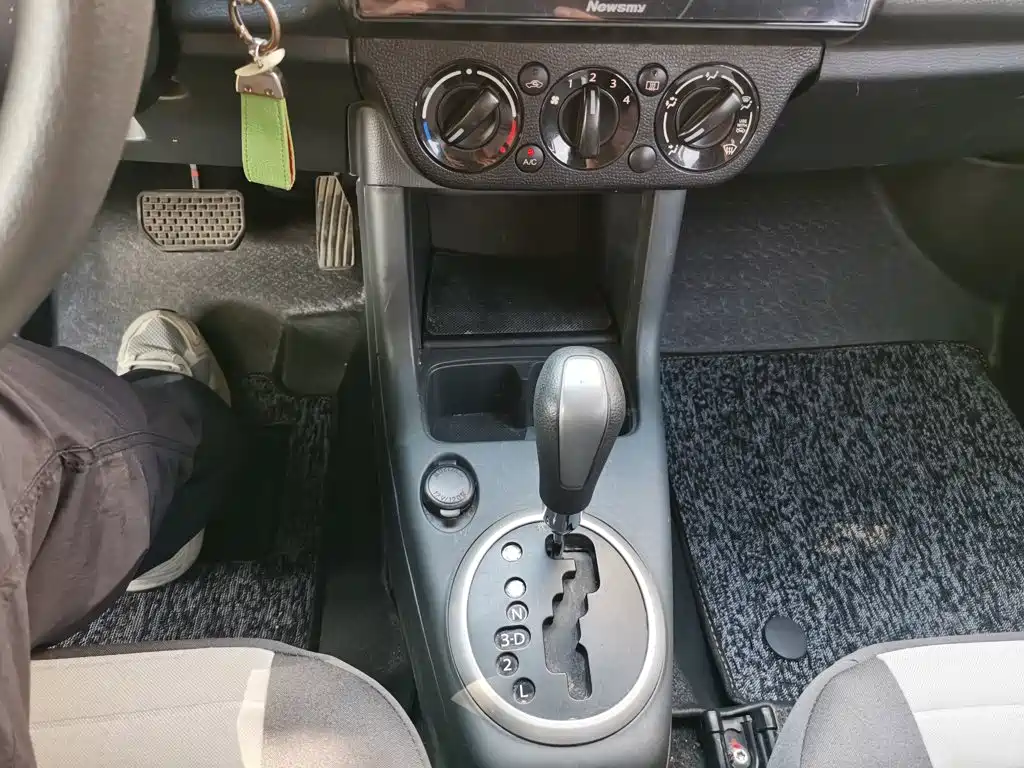 Suzuki Swift — миниатюра 14