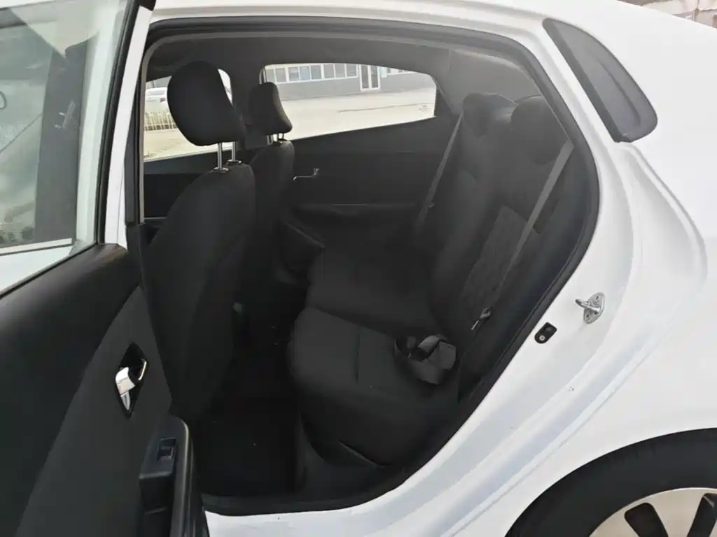 Kia K2 — миниатюра 17