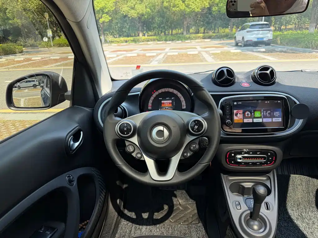 smart Smart Fortwo — миниатюра 17