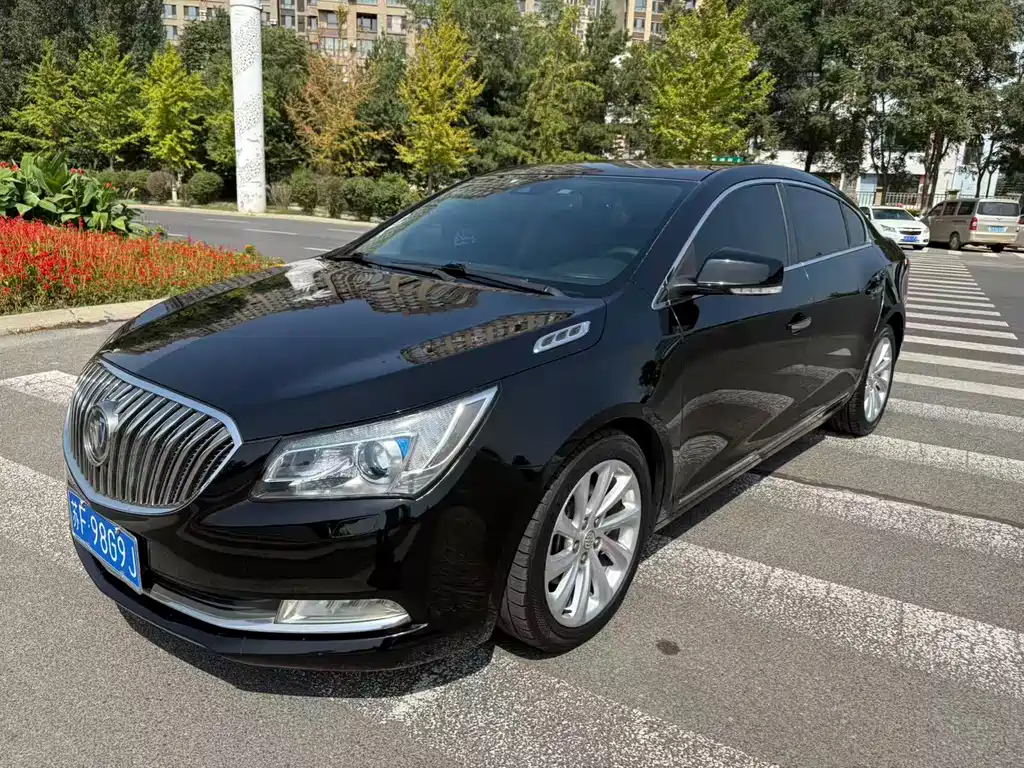Buick LaCrosse — миниатюра 3